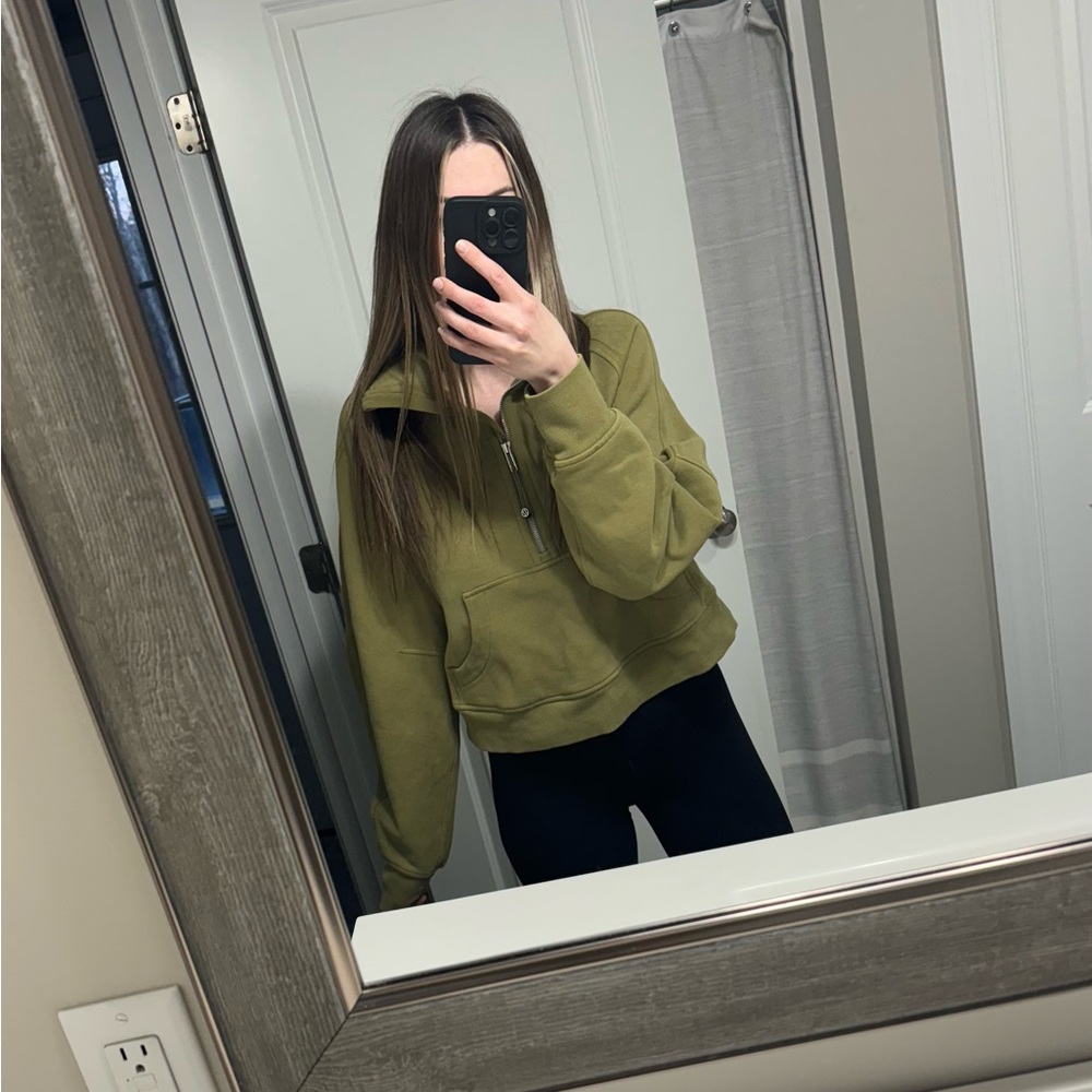 Lululemon Scuba Oversized Funnel Neck Half-Zip
Bronze Green XS/S